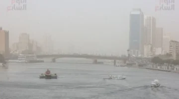 الأرصاد تحذر من رياح قوية وتدعو لتجنب المبانى المتهالكة ولوحات الإعلانات